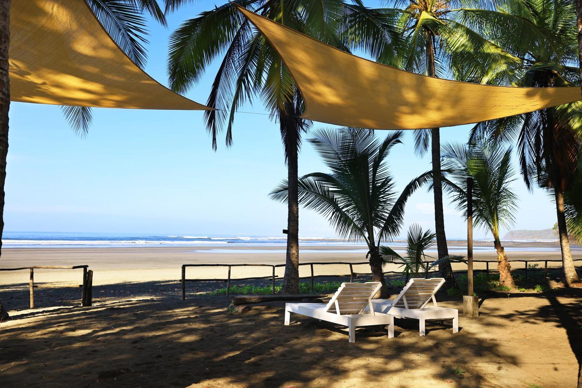 Hotel Oasis & Surf Camp Санта-Каталина Экстерьер фото